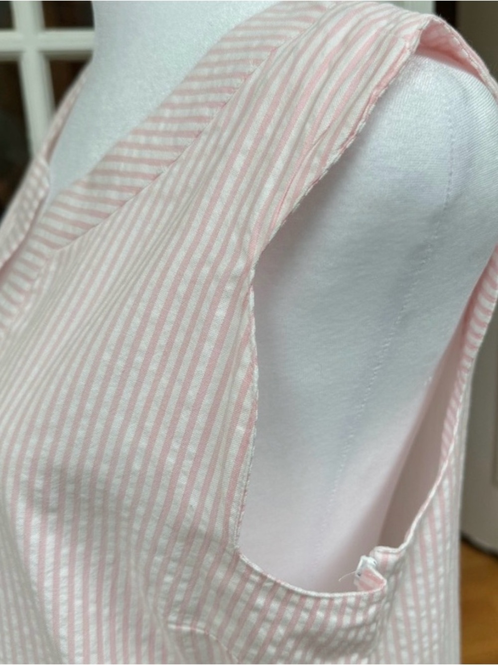 NWT Vineyard Vines Pink and White Seersucker dress - Picture 11 of 12